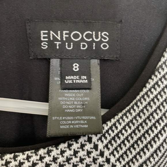 Business Casual Black & White Dress Size 8 - Picture 5 of 6
